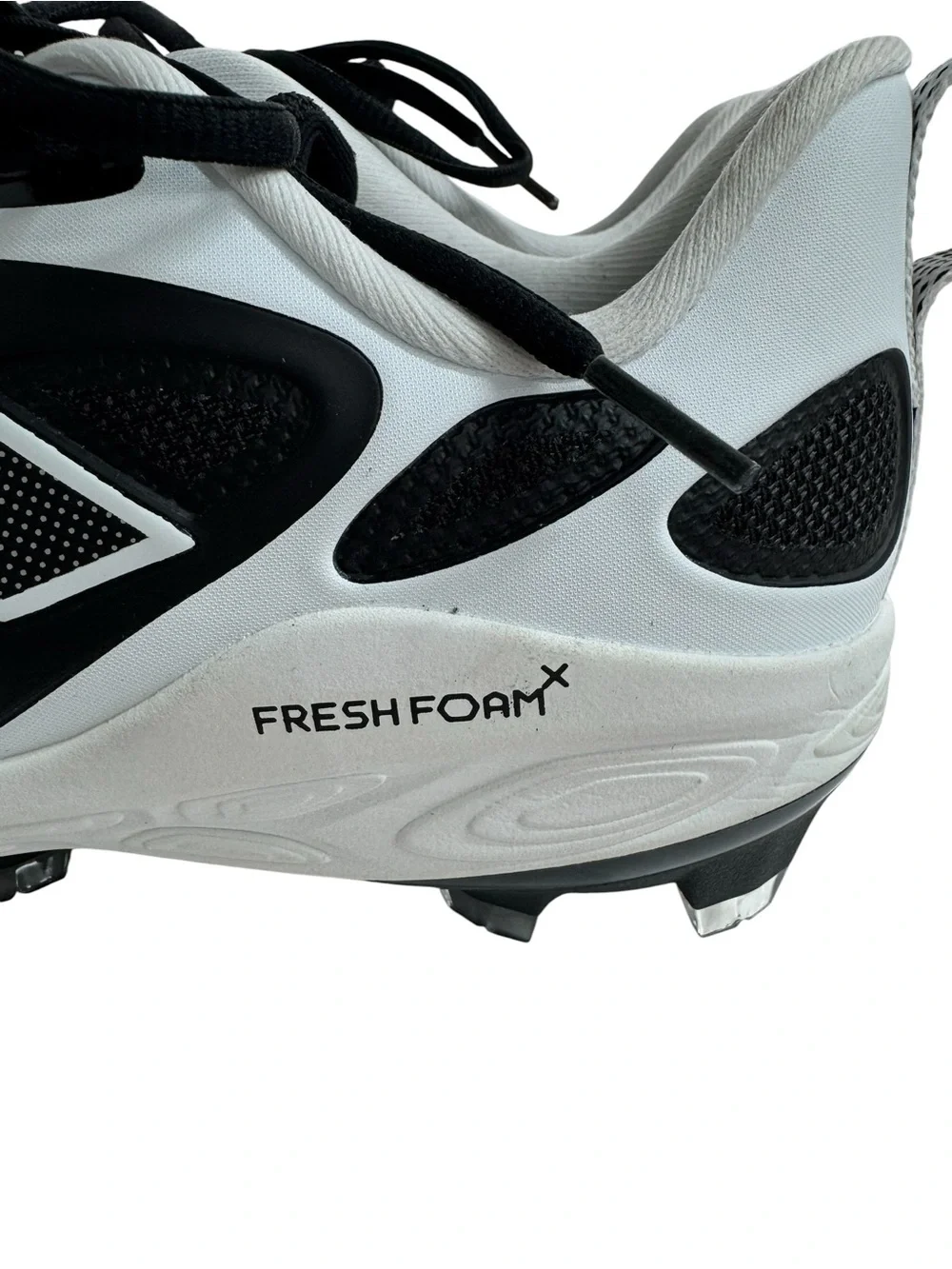 Woman's Shoes New Balance Fresh Foam X Velov4 Metal Softball Cleats